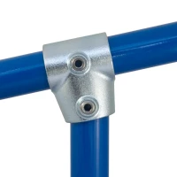 153 - Raccord en té avec angle variable (0° - 11°)